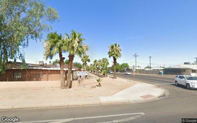 Exterior of ENCANTO PALMS ASSISTED LIVING
