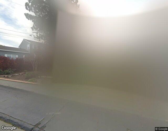 Exterior view of Redwood Assisted Living