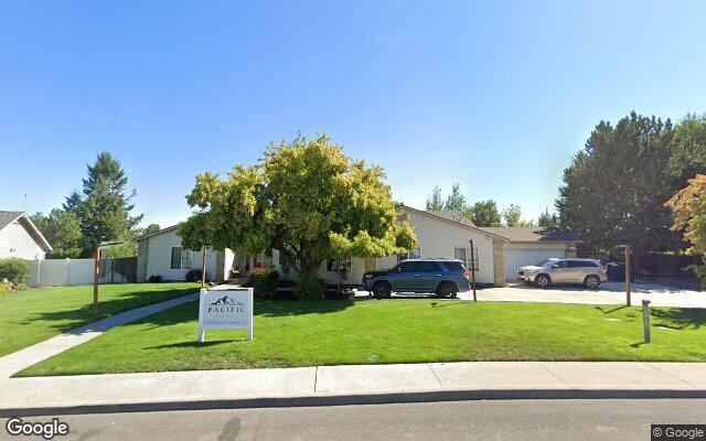 Exterior of Pacific Living Centers of Prineville