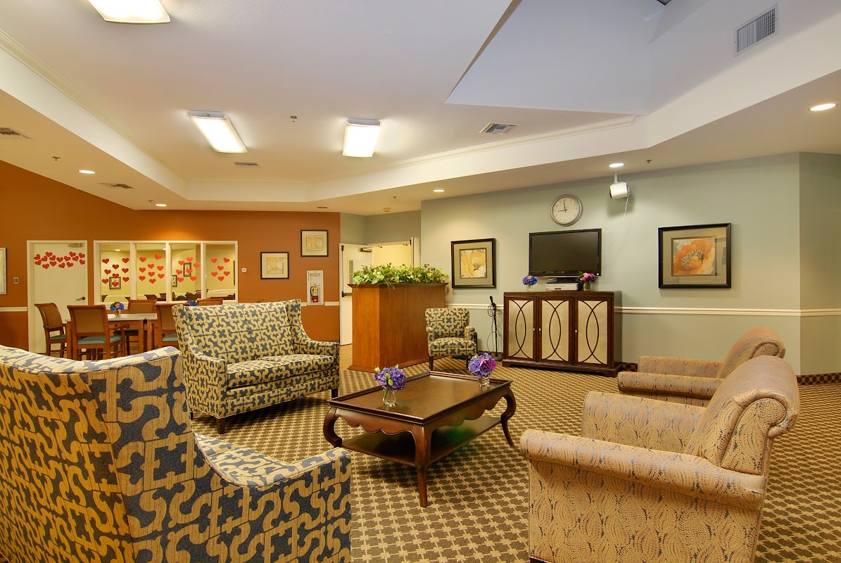Grossmont Gardens Memory Care — photo 4