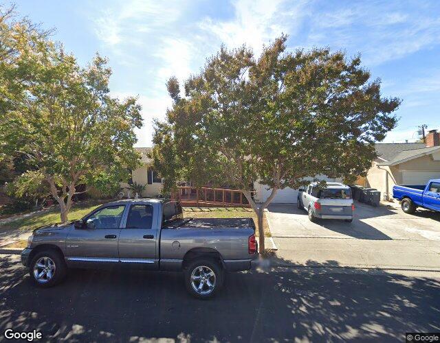 Exterior of Helping Hands, Llc