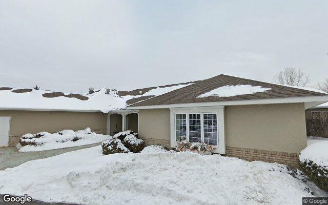 Exterior of Emerald Crest of Burnsville