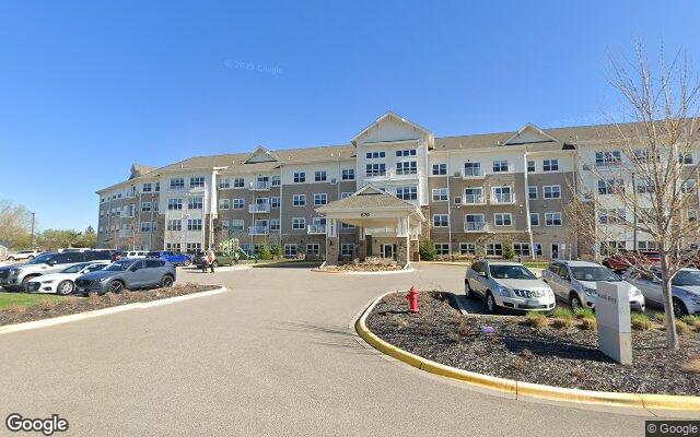Exterior of Riley Crossing Senior Living