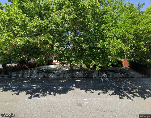 Exterior view of Escueta Care Home 2