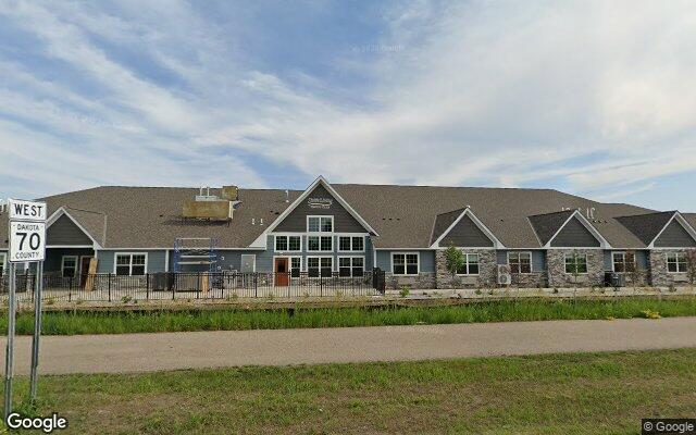 Exterior of Suite Living Senior Care of La