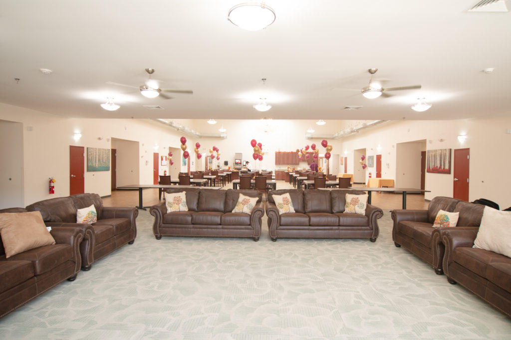 Parkland Manor — photo 3