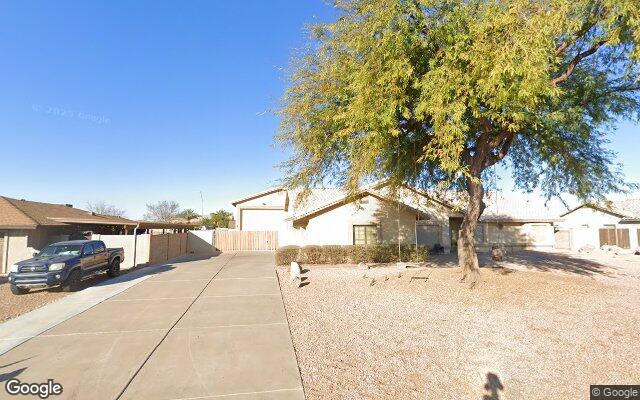 Exterior of HUMMINGBIRD GROVE PEORIA