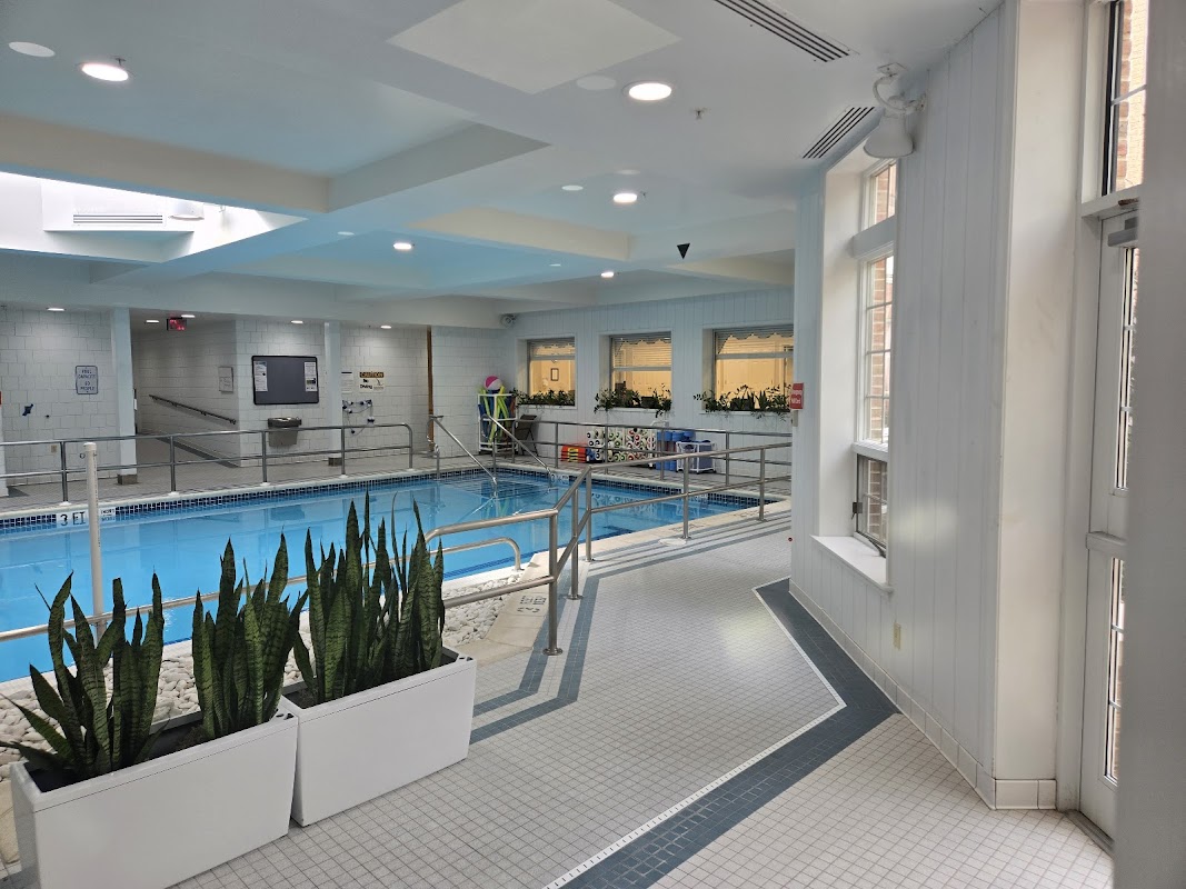 Oakwood Court — photo 3