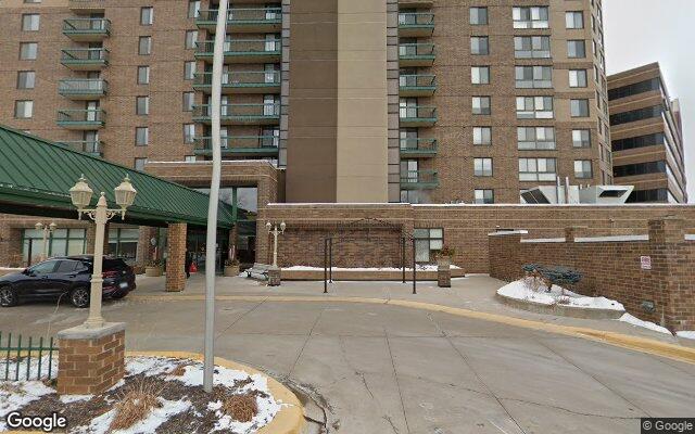 Exterior of Brookdale Edina
