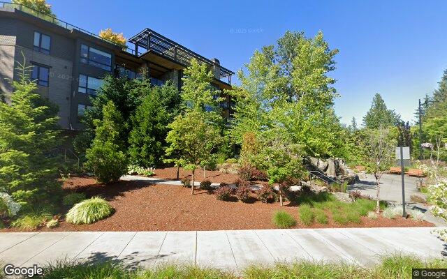 Exterior of Footsteps at Lake Oswego