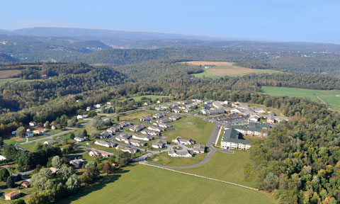 Laurel View Village — photo 2
