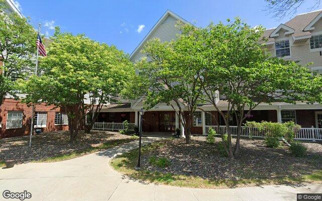 Exterior of Maplewood Assisted Living