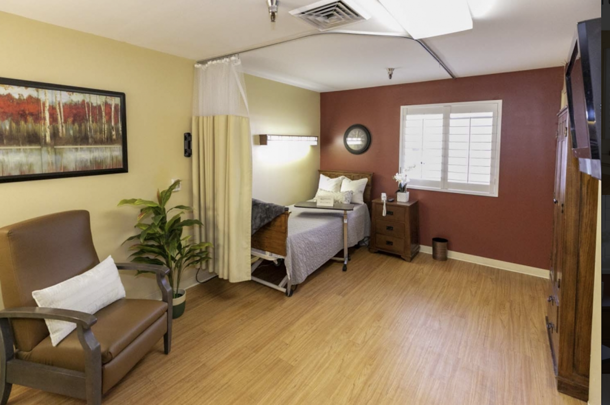 Holladay Healthcare Center — photo 4