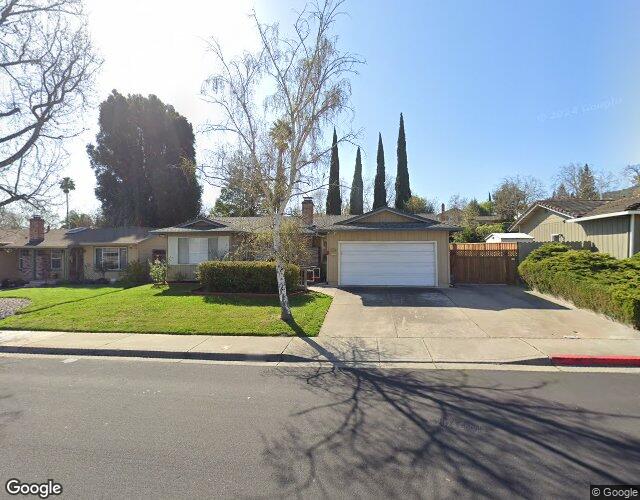 Exterior view of Valle Verde Care Home Iv