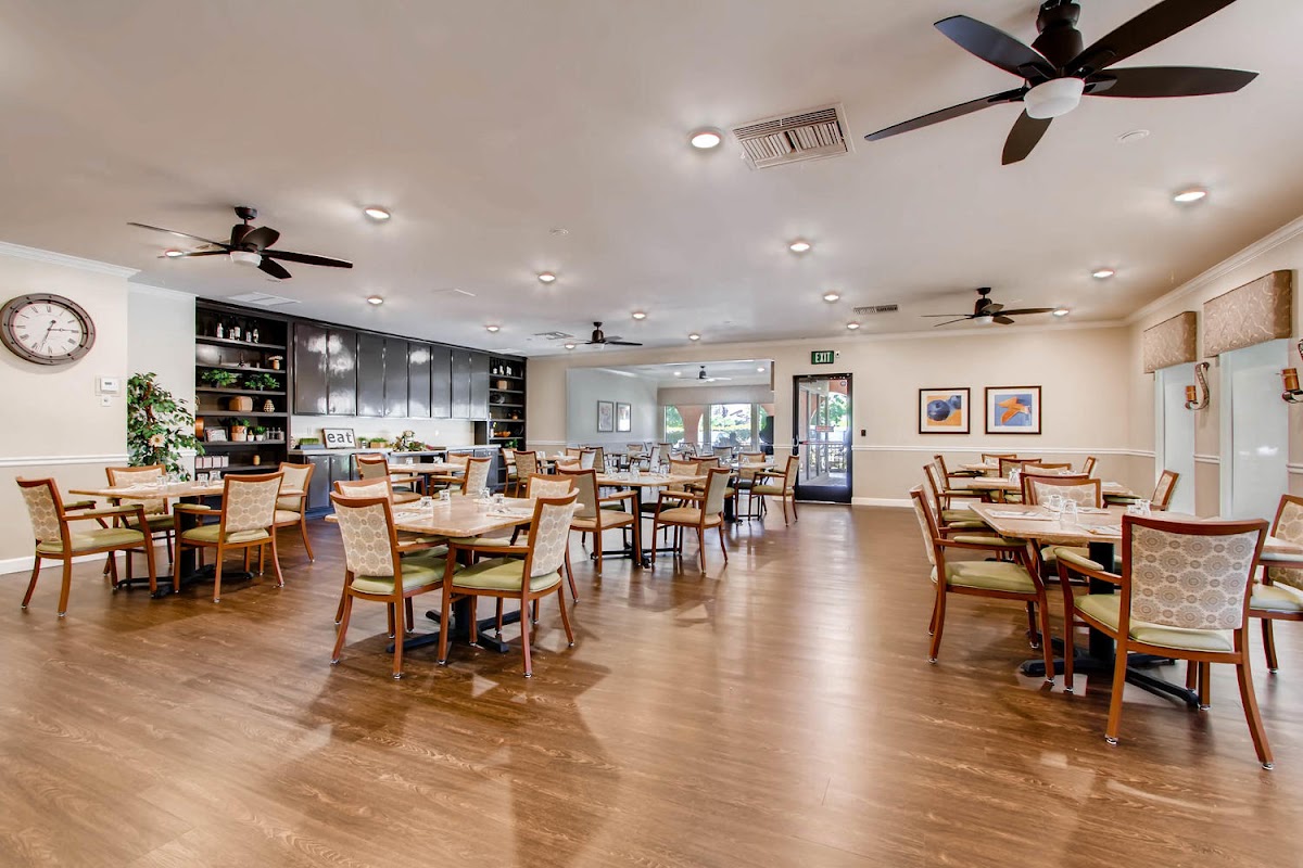 Vista del Lago Memory Care — photo 3