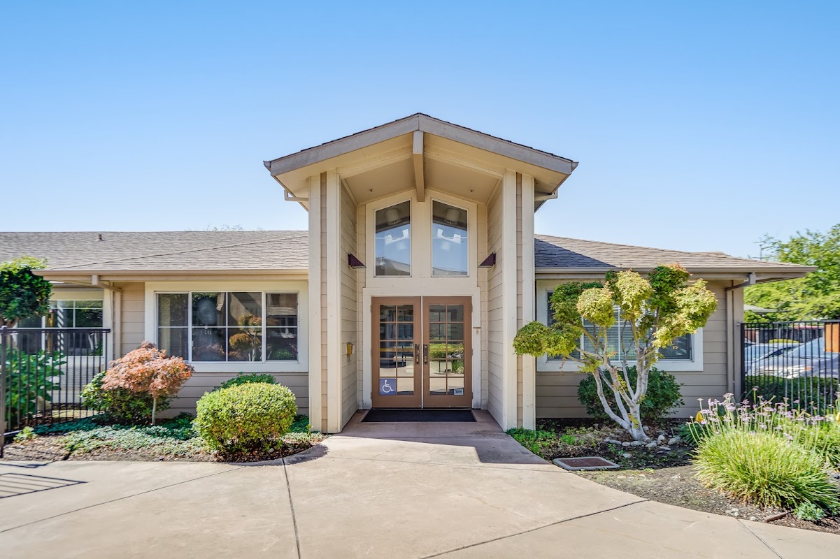 Tuscany Villa Senior Living — photo 3
