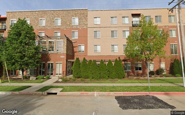 Exterior of CREVE COEUR ASSISTED LIVING AND MEMORY CARE