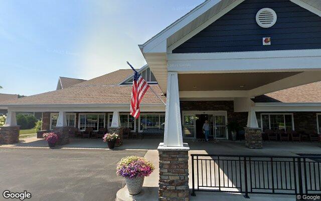 Exterior of Bay Harbor Senior Living of La
