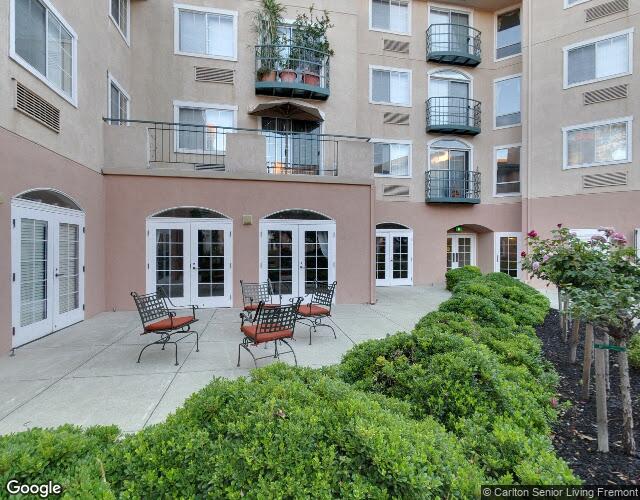 Exterior view of Carlton Plaza of Fremont