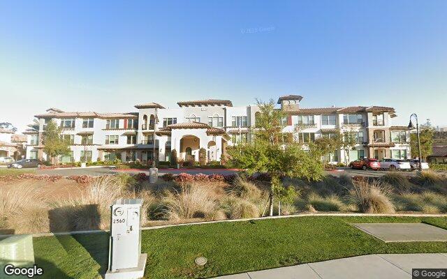 Exterior of Santianna Oakmont Signature Living